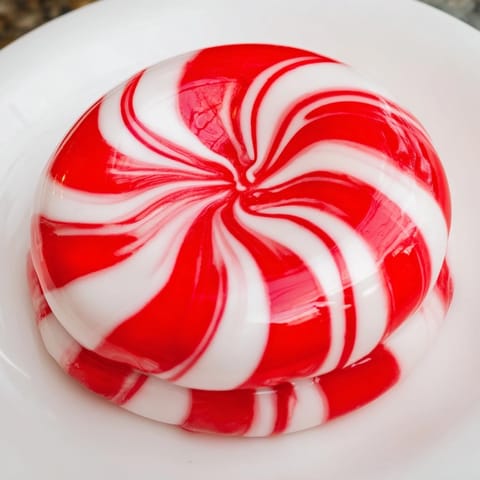 No-Bake Peppermint Candy Bowl