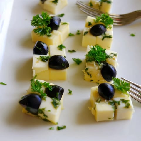 Cheese and Olive Chessboard