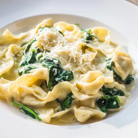 Creamy Spinach Garlic Noodles